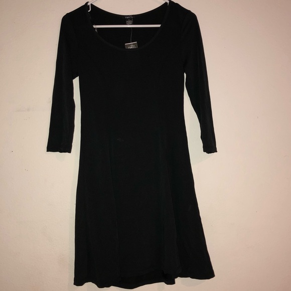 Little black dress - Picture 1 of 3